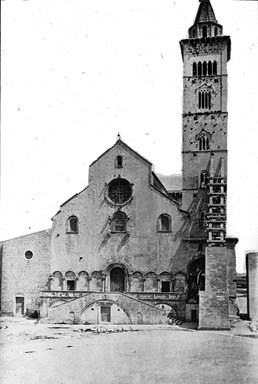 Brooklyn Museum: Visual materials [6.1.026]: Apulia.