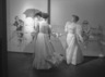 Gibson Girl: Costumes of the 1890s