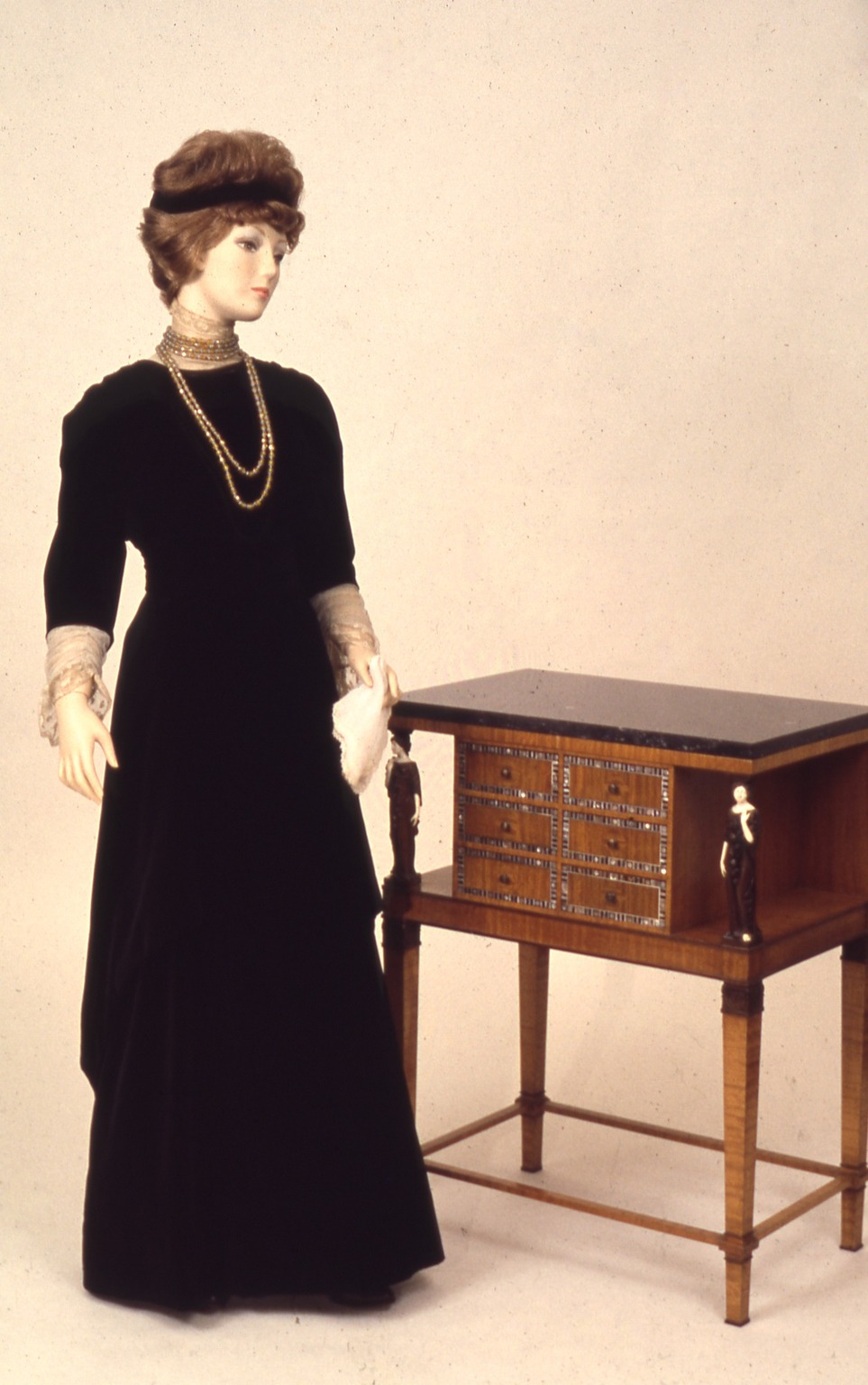 Brooklyn Museum: Costume Theatre (installation)