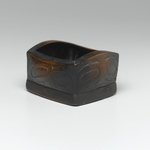 Bent-corner Box with Hawk Design (Kitle)