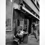 Paris, La Goutte Dor, Friends Playing
