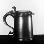 Flat-Top Tankard with Crenated Lid