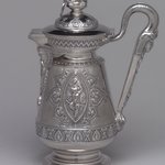 Creamer with Hinged Cover