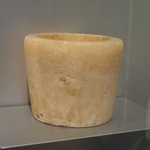 Cylindrical Stand for Offering Table
