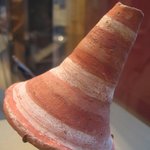 Funnel-Shaped Lid