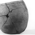Red Clay Urn Decorated With a Checker Pattern