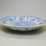 Dish Depicting a Coiled Dragon