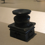 Kohl Pot with Lid on Base