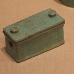 Model of a Toilet Box with Cover