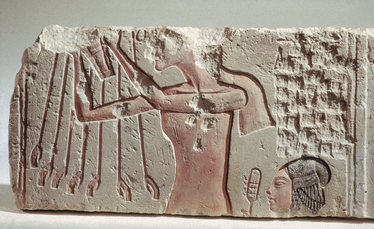 Brooklyn Museum: Relief Depicting Akenhaten and His Daughter Offering to the Aten